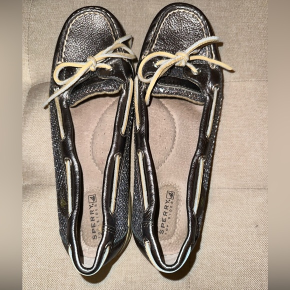 Sperry Top Sider Size 8 Silver - Picture 3 of 6